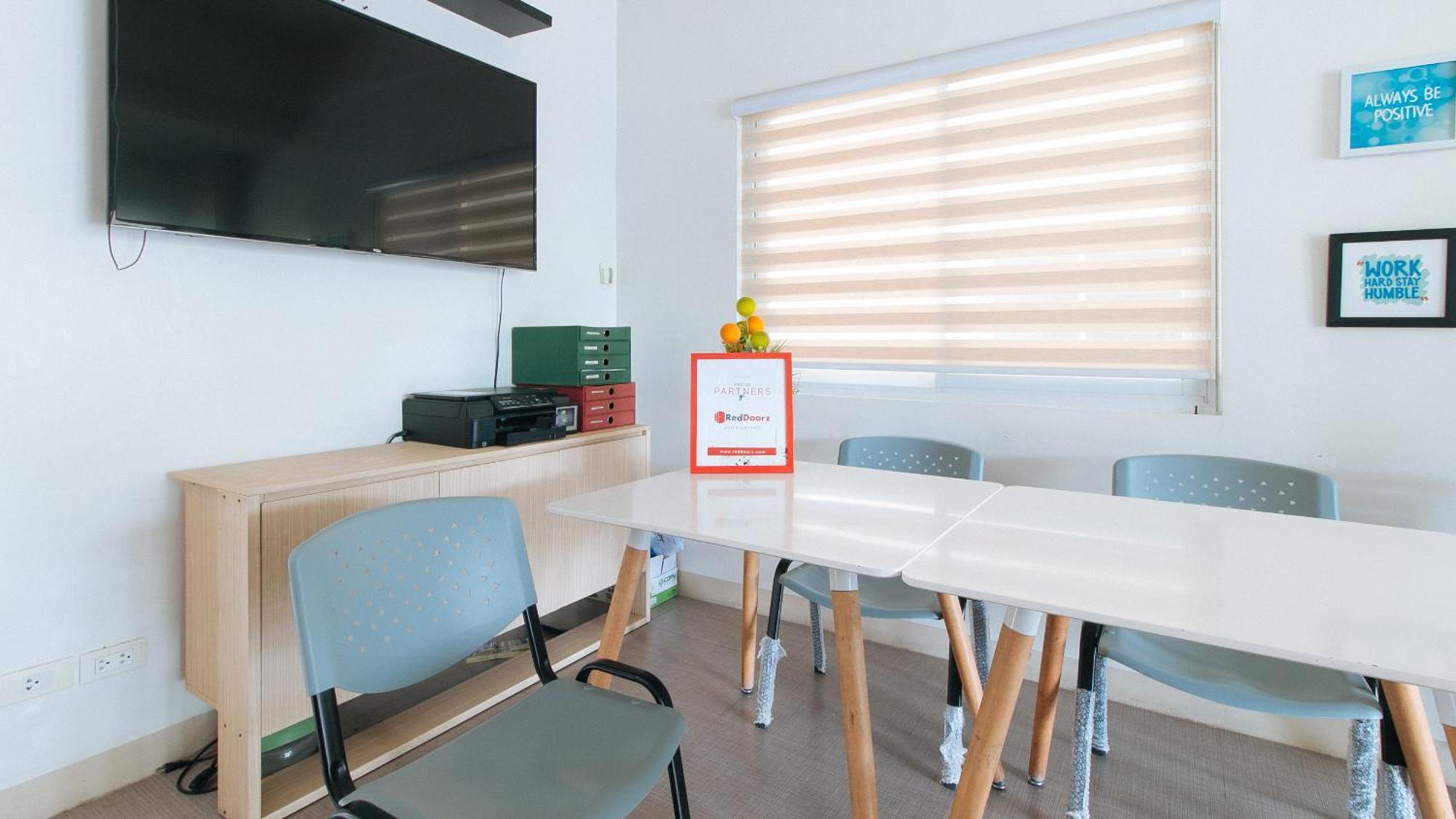 Reddoorz Plus At Alpina Heights Paranaque Paranaque City Exterior foto